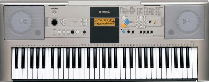Yamaha YPT 320 Keyboard