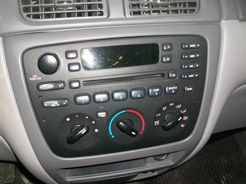 AM FM CD PLAYER W/TEMP CONTROLS FOR A 2001 2003 FORD TAURUS