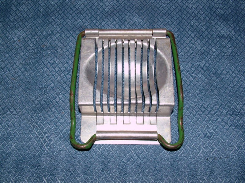 vintage egg slicer in Kitchen & Home