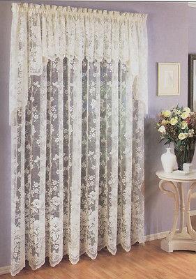 Window Treatments in Curtains, Drapes & Valances