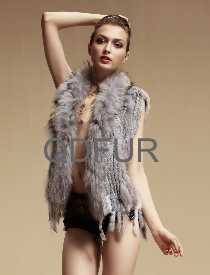 New Real Knit Rabbit Fur Vest Gilet With Raccoon Collar