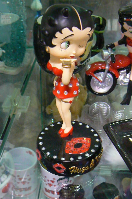 Betty Boop San Francisco Music Box Figurine Statue NEW