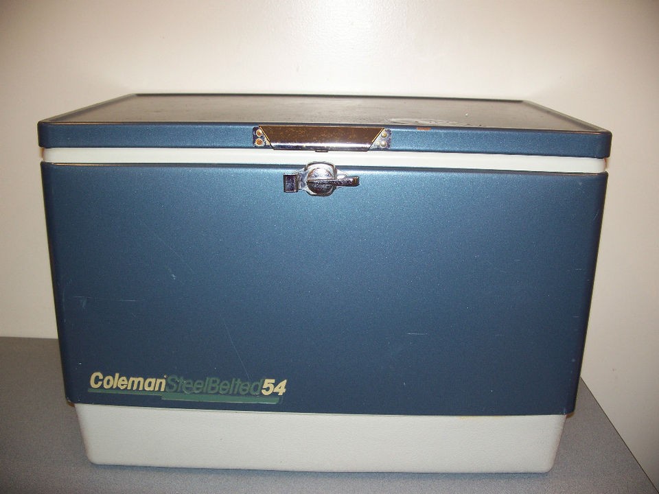 VINTAGE STEEL BELTED COLEMAN COOLER ICE CHEST 54 QT CAMPING PICNIC 