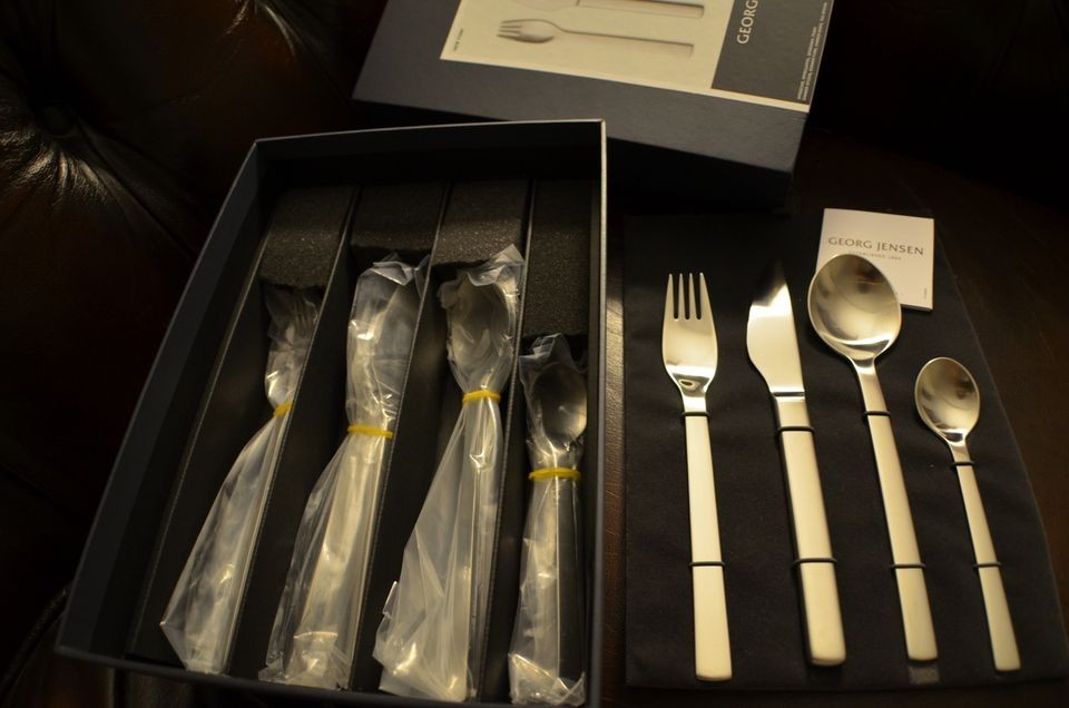   JENSEN New York 16 pieces Gift Box New Flatware Cutlery Henning Koppel