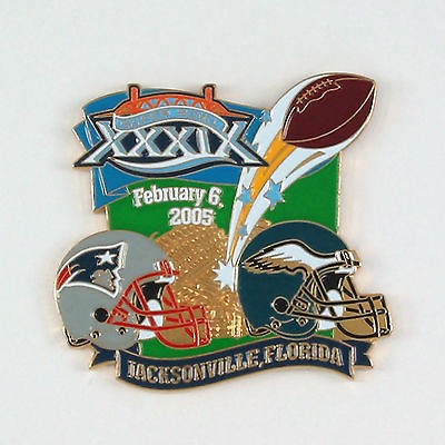 SUPER BOWL XXXIX PATRIOTS & EAGLES DULEING HELMET STADIUM PIN