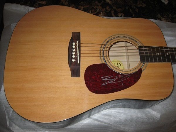 BRANTLEY GILBERT Signed ACOUSTIC GUITAR PROOF