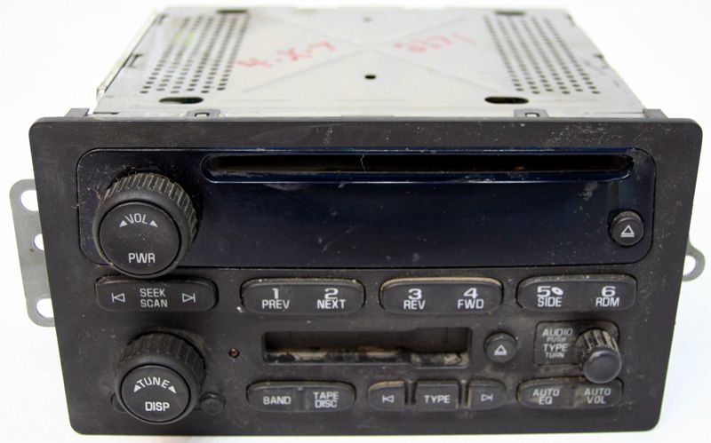   2007 Chevy Silverado Factory Stereo Tape Am FM CD Player Radio