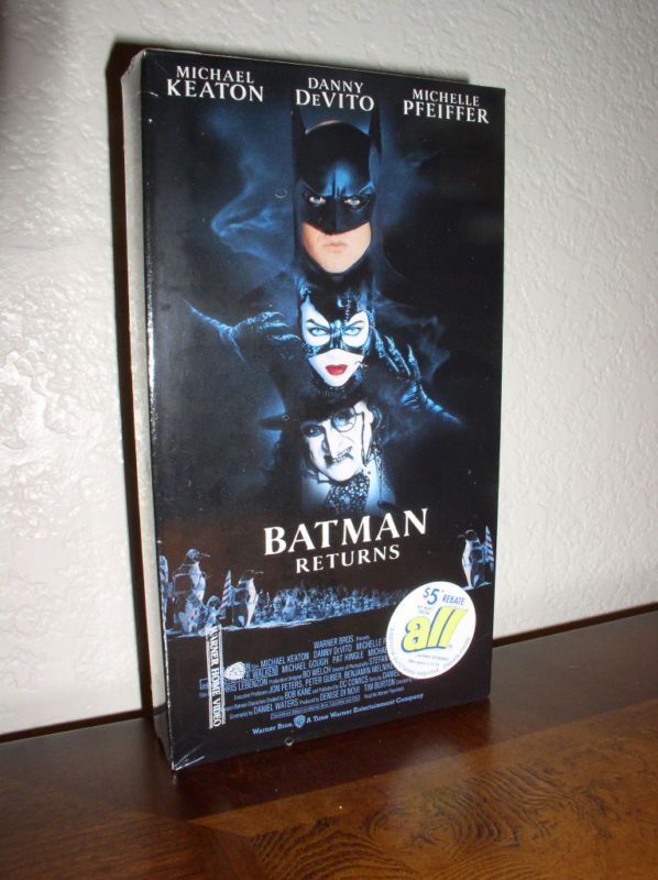 Batman Returns Keaton Pfeiffer DeVito VHS 1992 New 085391500032