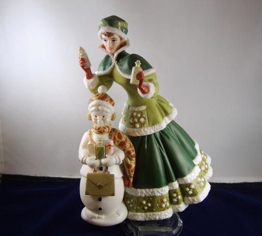 Avon 2003 Mrs Albee Award Doll Porcelain Collectible