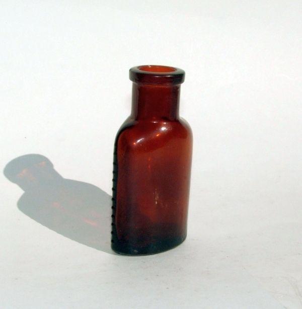 Antique Eli Lilly Amber Brown Poison Glass Bottle