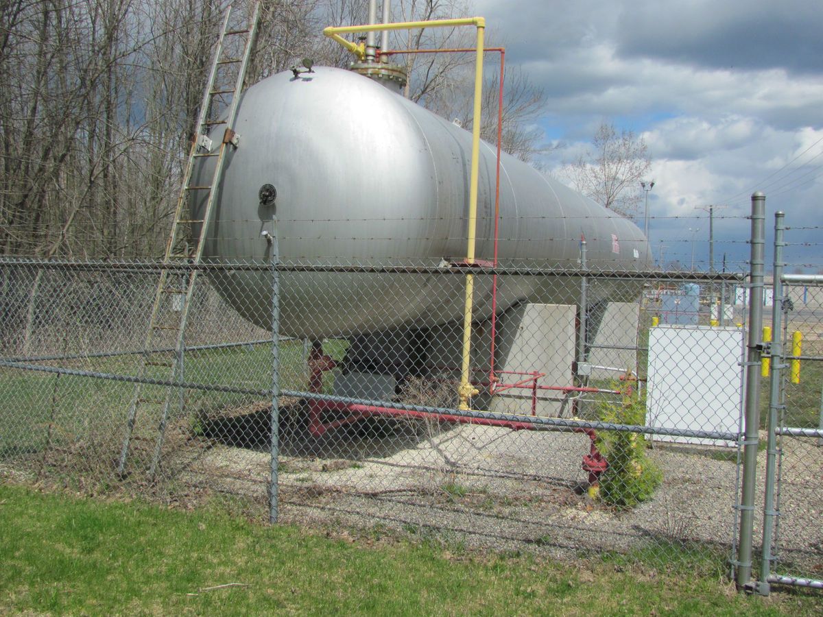 18 000 Gallon LPG Storage Tank Propane Gas with EXTRAS