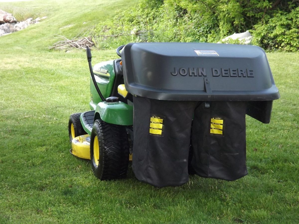 John Deere Lawn Tractor Rear Bagger