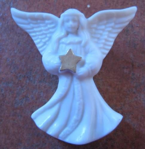 Lenox Angel Pin in White Gold