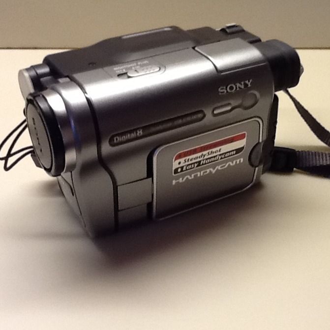 Sony Handycam DCR TRV280 Digital Video Camera Recorder Perfect For