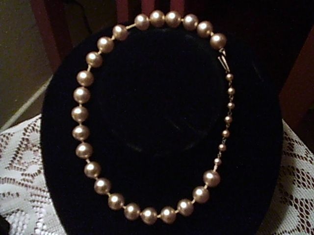  Monroe Personal Owned Faux Pearl Necklace Joe Franklin Collection LOA