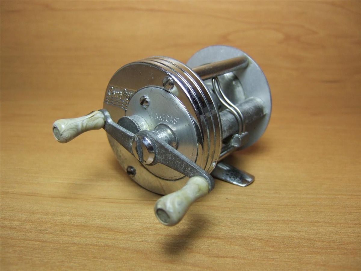 LANGLEY LAKECAST MODEL 350 Vintage fishing reel Collectibles Fishing