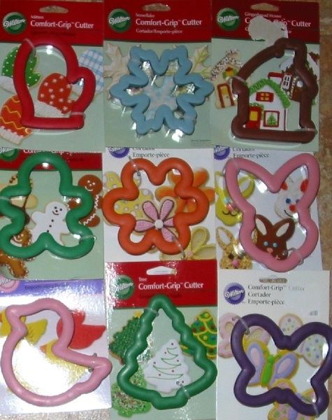 Wilton 4 Comfort Grip Large Cookie Cutters Holiday Theme Shapes