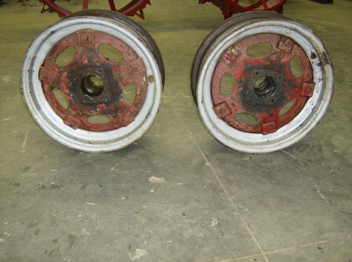 Farmall F20 Cast Front Wheels with Demountable Rims
