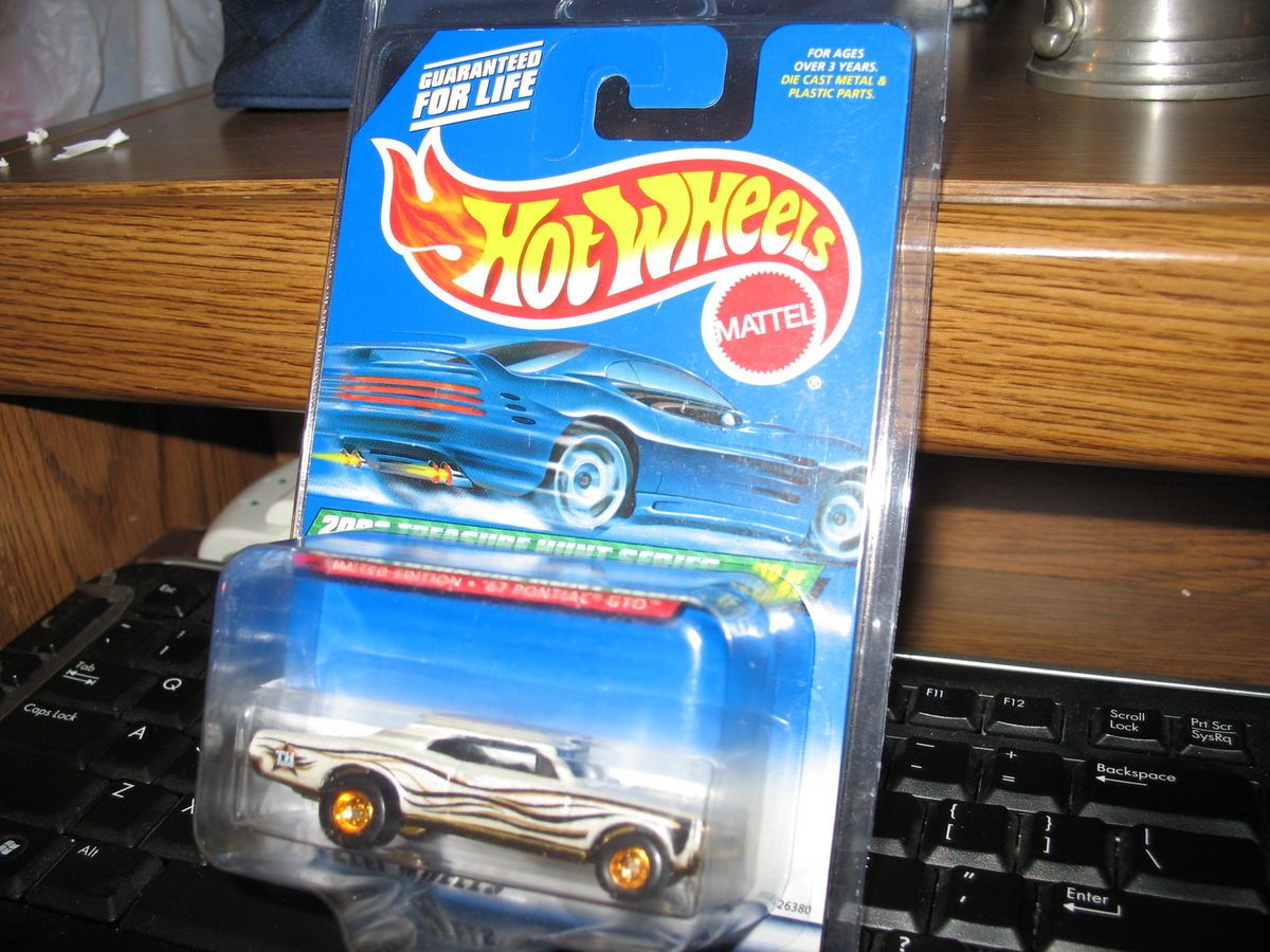 Hot Wheels 2000 Pontiac 67 GTO Treasure Hunt 10 12